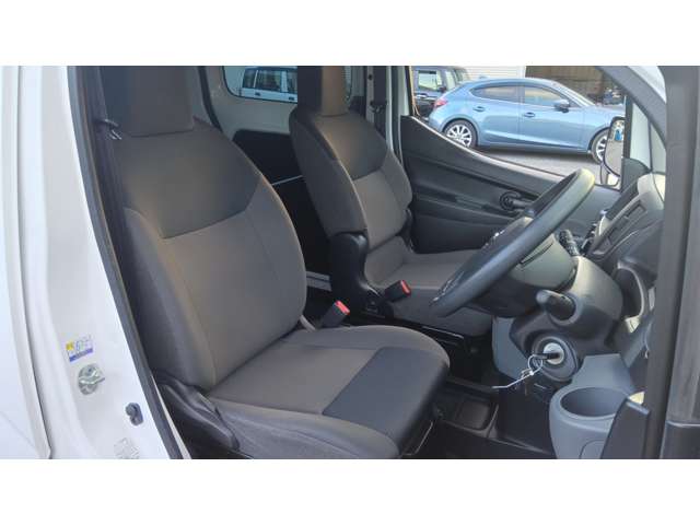 日産 ＮＶ２００バネットバン １．６ ＤＸ ４ＷＤ R2年 () 99