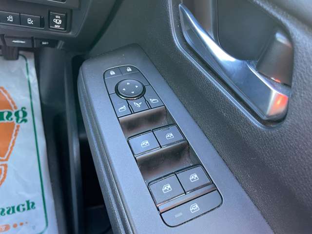 日産 セレナ ２．０ ハイウェイスターＶ R6年 () 99