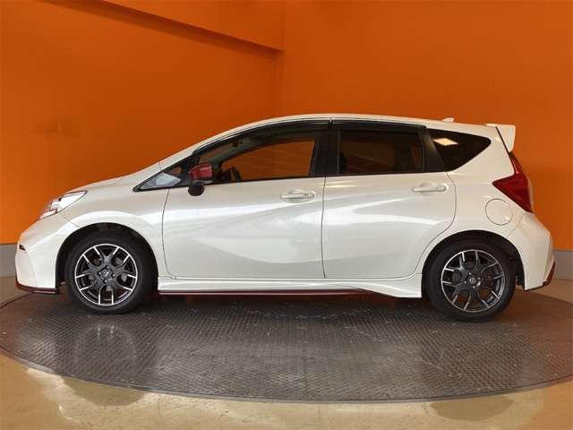 日産 ノート １．２ ＮＩＳＭＯ H27年 (近畿) 99
