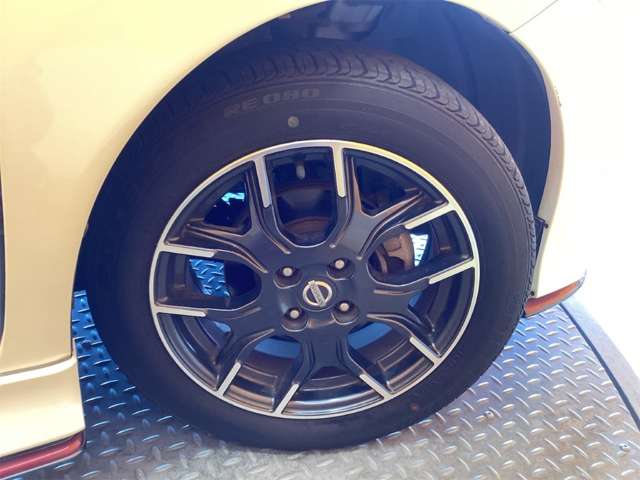 日産 ノート １．２ ＮＩＳＭＯ H27年 (近畿) 99
