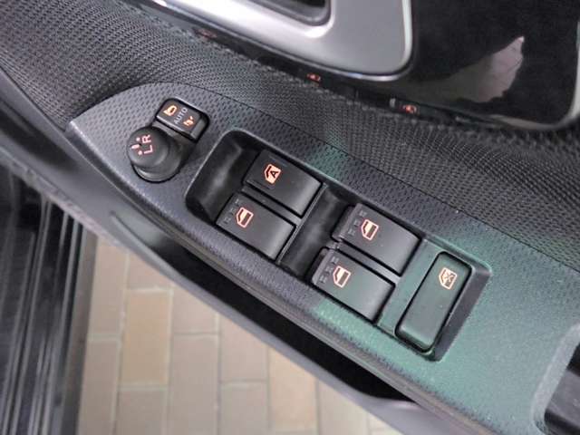ダイハツ ムーヴ ６６０ カスタム Ｘ リミテッドＩＩ ＳＡＩＩＩ R3年 () 99