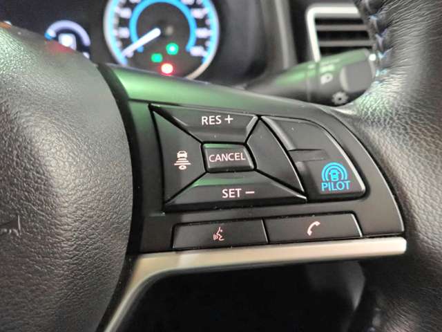 日産 リーフ アーバンクロム R3年 () 99