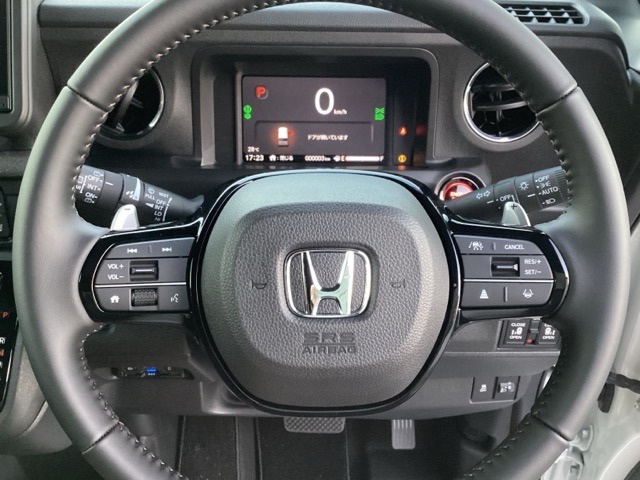 ホンダ Ｎ　ＢＯＸ カスタム ６６０ ターボ ブラック スタイル ４ＷＤ R8年 () 99