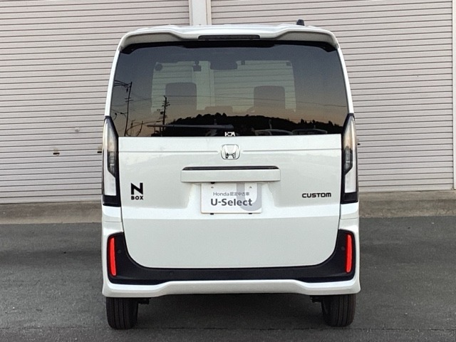 ホンダ Ｎ　ＢＯＸ カスタム ６６０ ターボ ブラック スタイル ４ＷＤ R8年 () 99