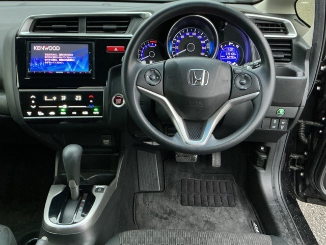 ホンダ フィット １．３ １３Ｇ Ｓパッケージ H28年 () 99
