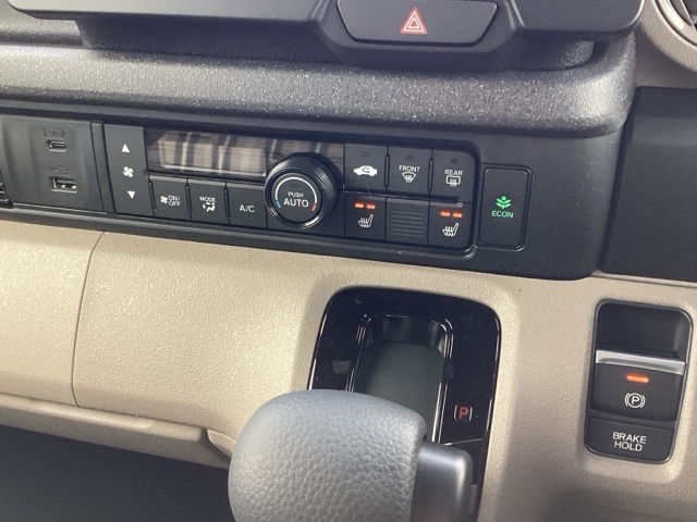 ホンダ Ｎ　ＢＯＸ ジョイ ６６０ ２トーン R8年 () 99