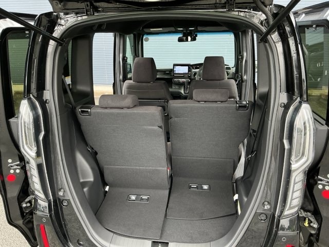 ホンダ Ｎ　ＢＯＸ カスタム ６６０ Ｌ R4年 (近畿) 99