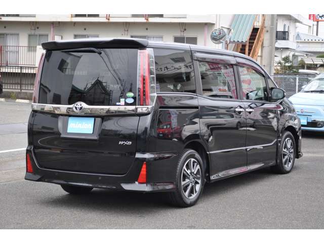 トヨタ ノア ２．０ ＳＩ ＷＸＢＩＩ R1年 () 99