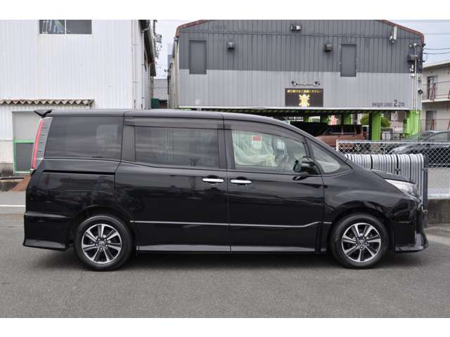 トヨタ ノア ２．０ ＳＩ ＷＸＢＩＩ R1年 () 99