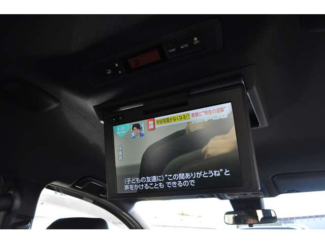 トヨタ ノア ２．０ ＳＩ ＷＸＢＩＩ R1年 () 99