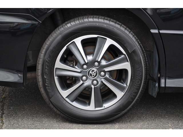 トヨタ ノア ２．０ ＳＩ ＷＸＢＩＩ R1年 () 99
