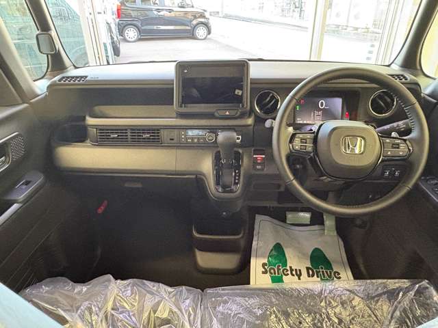 ホンダ Ｎ　ＢＯＸ カスタム ６６０ ターボ R8年 (四国) 99