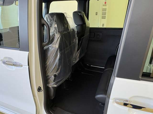 ホンダ Ｎ　ＢＯＸ カスタム ６６０ ターボ R8年 (四国) 99