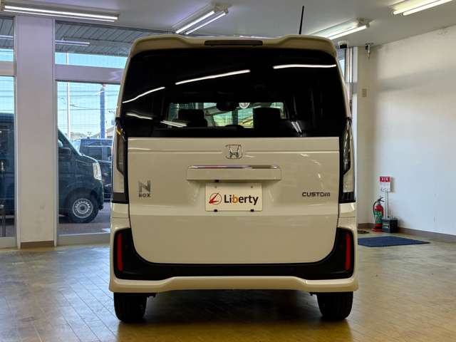 ホンダ Ｎ　ＢＯＸ カスタム ６６０ ターボ R8年 (四国) 99