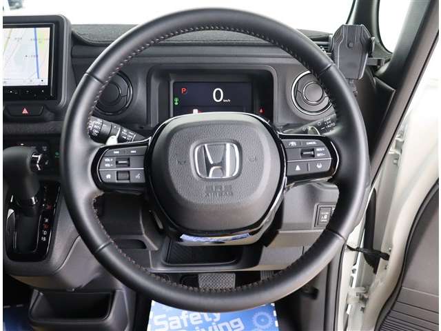 ホンダ Ｎ　ＢＯＸ カスタム ６６０ ターボ R6年 () 99