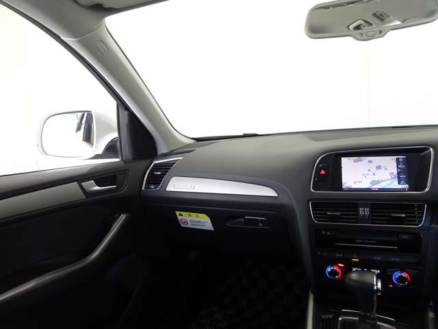 アウディ Ｑ５ ２．０ ＴＦＳＩ クワトロ ４ＷＤ H24年 (関東) 99