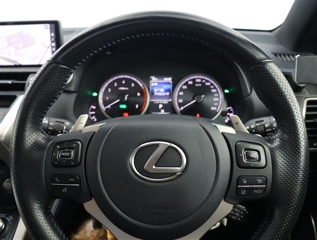 レクサス ＮＸ３００ｈ クール＆ブライト R3年 () 99