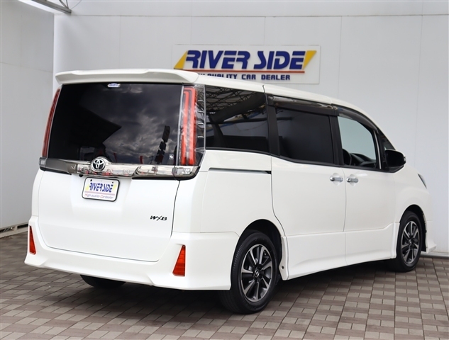 トヨタ ノア ２．０ ＳＩ ＷＸＢ H30年 (関東) 99