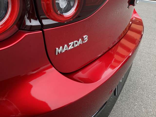 マツダ ＭＡＺＤＡ３　ファストバック ２．０ ２０Ｓ ツーリング R7年 (関東) 99