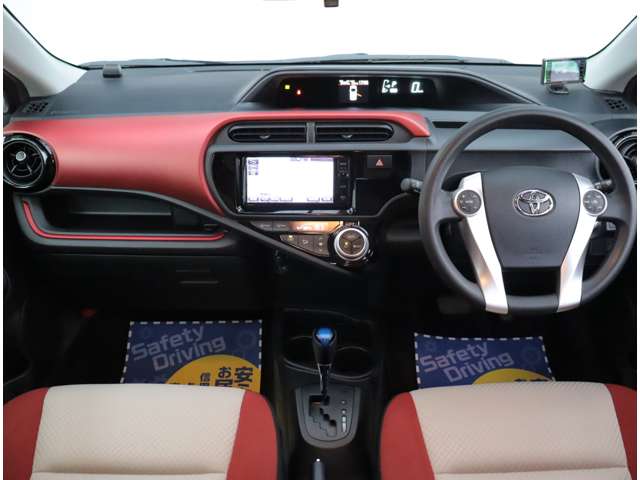 トヨタ アクア １．５ Ｓ H26年 (関東) 99