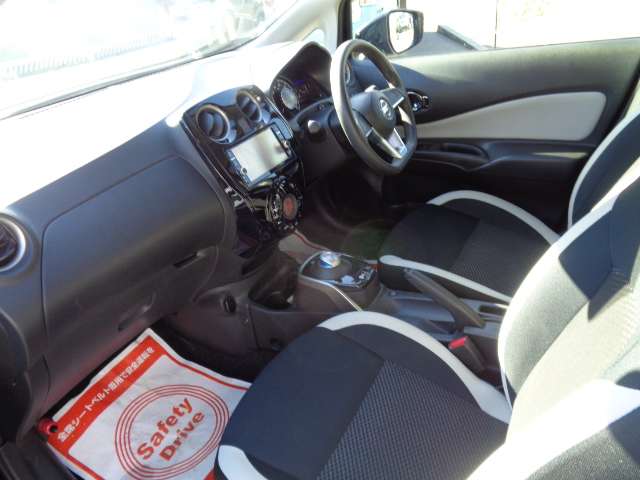 日産 ノート １．２ Ｅ－ＰＯＷＥＲ Ｘ R1年 (九州・沖縄) 99