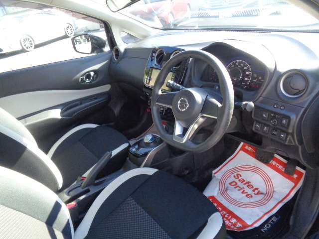 日産 ノート １．２ Ｅ－ＰＯＷＥＲ Ｘ R1年 (九州・沖縄) 99