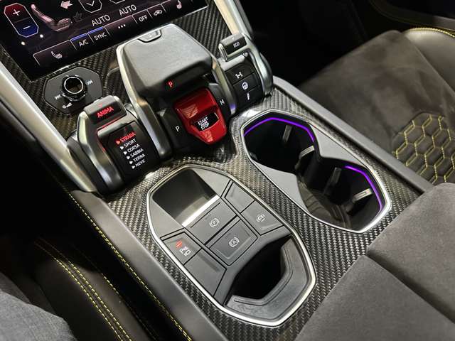 ランボルギーニ ウルス ４．０ ４ＷＤ R1年 (関東) 99