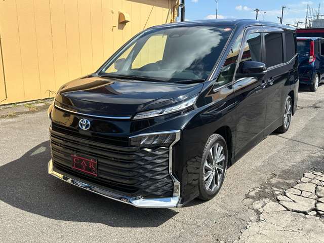 トヨタ ヴォクシー １．８ ハイブリッド Ｓ－Ｚ R5年 (関東) 99