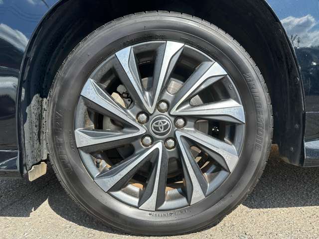 トヨタ ヴォクシー １．８ ハイブリッド Ｓ－Ｚ R5年 (関東) 99
