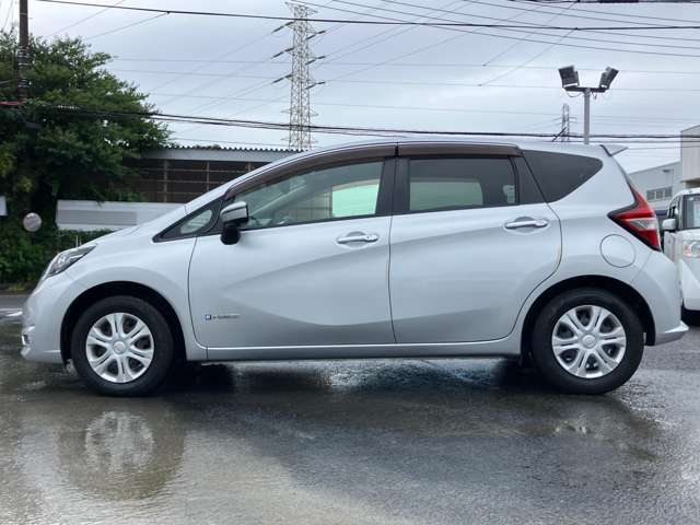 日産 ノート １．２ Ｅ－ＰＯＷＥＲ Ｘ H30年 (関東) 99