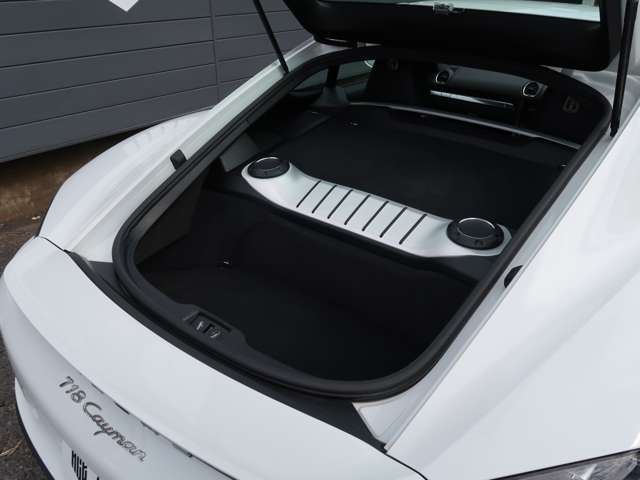ポルシェ ７１８ケイマン ＰＤＫ R1年 (関東) 99