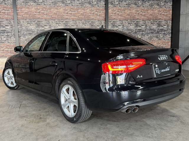 アウディ Ａ４ ２．０　ＴＦＳＩ H26年 (近畿) 99