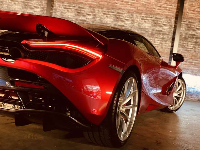 マクラーレン ７２０Ｓ パフォーマンス H30年 (近畿) 99