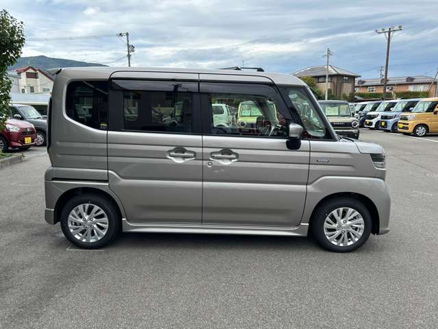 スズキ スペーシア ６６０ カスタム ハイブリッド ＧＳ ４ＷＤ R7年 () 99