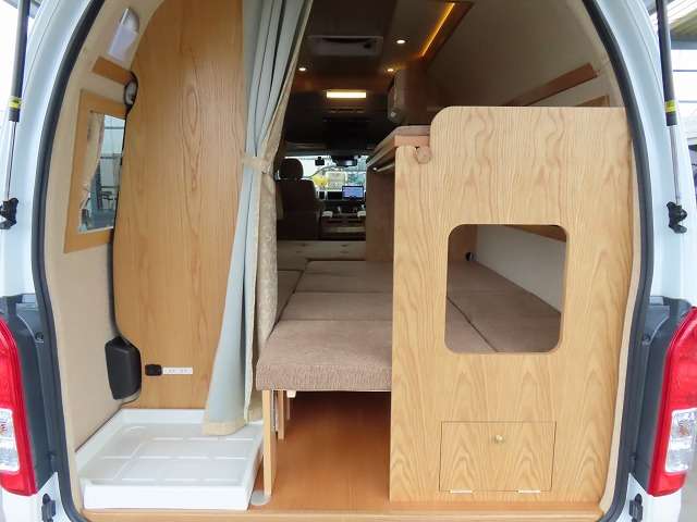 トヨタ ハイエースバン キャンピングカー R7年 (関東) 99