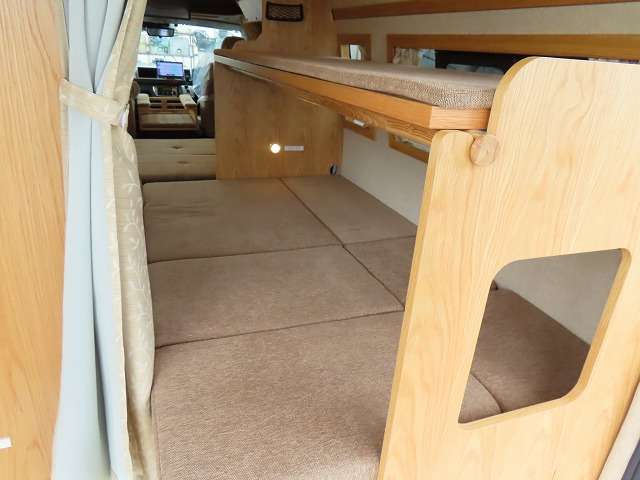 トヨタ ハイエースバン キャンピングカー R7年 (関東) 99
