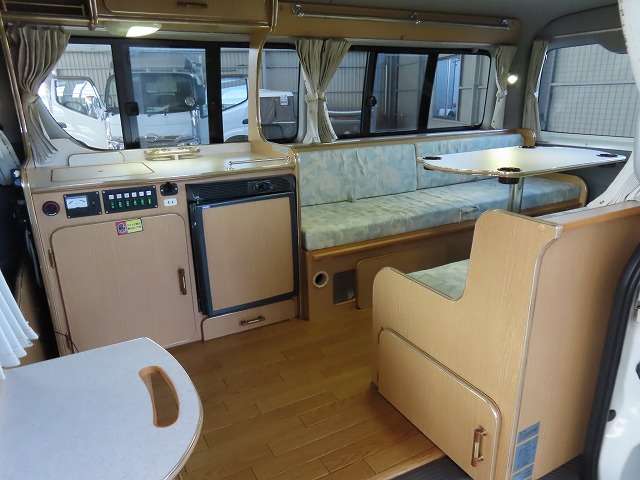 トヨタ ハイエースバン キャンピングカー H23年 (関東) 99