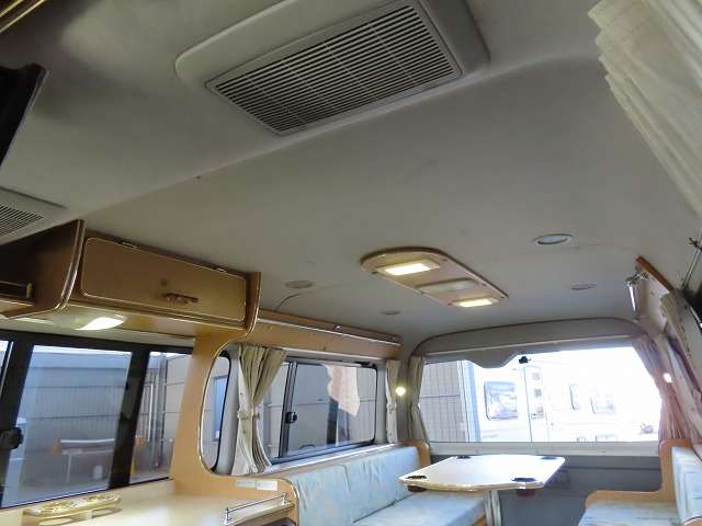 トヨタ ハイエースバン キャンピングカー H23年 (関東) 99
