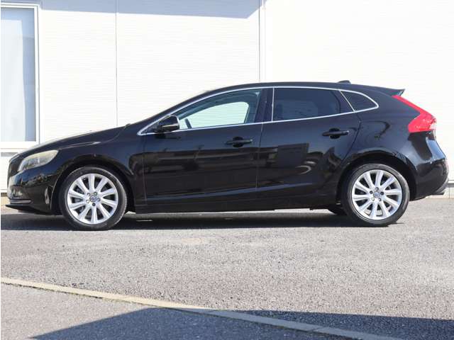 ボルボ Ｖ４０ Ｔ３　ＳＥ H27年 (関東) 99