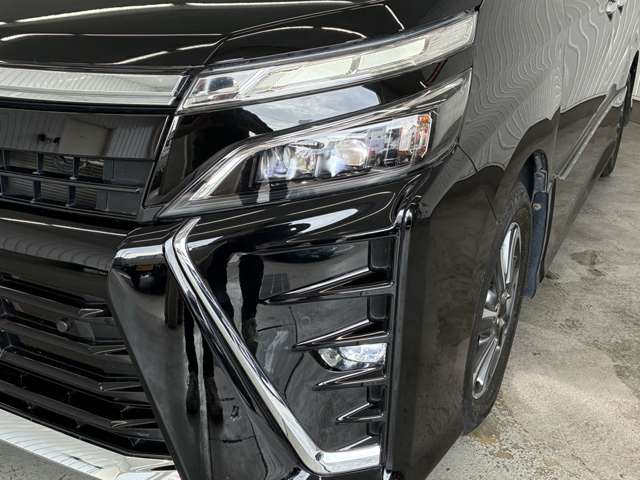 トヨタ ヴォクシー ２．０ ＺＳ 煌ＩＩＩ R3年 (東海) 99