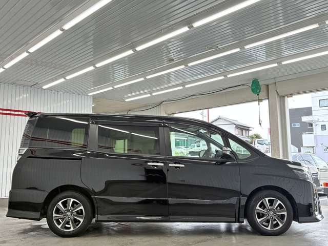 トヨタ ヴォクシー ２．０ ＺＳ 煌ＩＩＩ R3年 (東海) 99