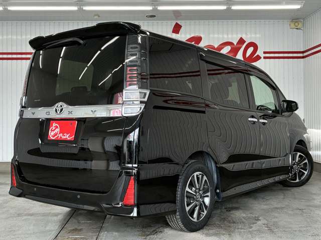 トヨタ ヴォクシー ２．０ ＺＳ 煌ＩＩＩ R3年 (東海) 99