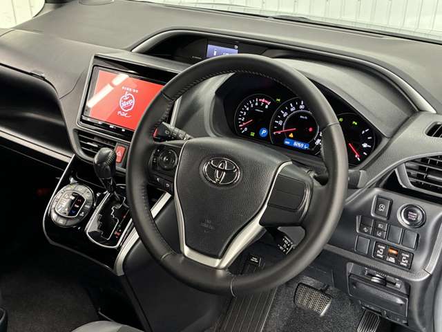 トヨタ ヴォクシー ２．０ ＺＳ 煌ＩＩＩ R3年 (東海) 99