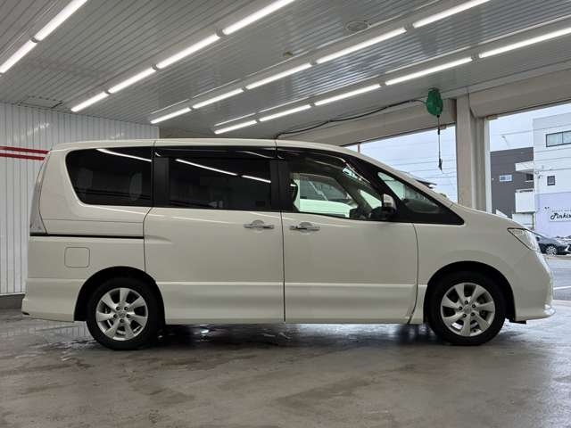 日産 セレナ ２．０ ハイウェイスター H24年 (東海) 99