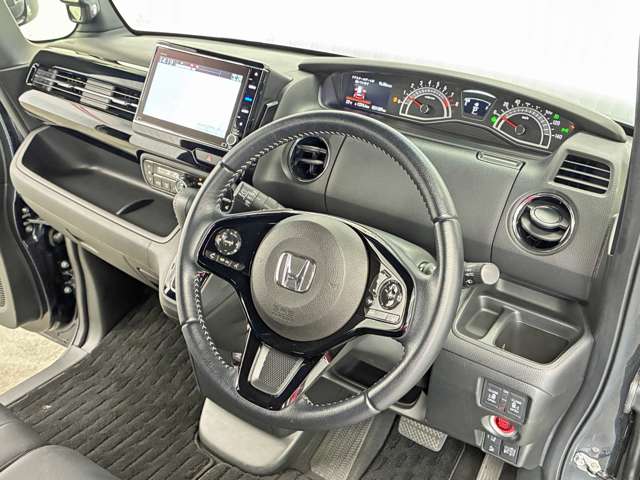 ホンダ Ｎ　ＢＯＸ カスタム ６６０ Ｌ ターボ R2年 (東海) 99