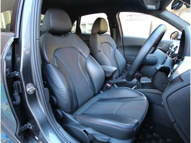 アウディ Ｓ１　スポーツバック ２．０ ４ＷＤ H27年 (近畿) 99