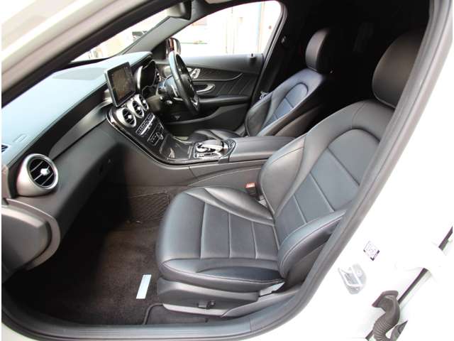 メルセデスベンツ Ｃクラスワゴン Ｃ２００ スポーツ 本革仕様 H29年 (近畿) 99
