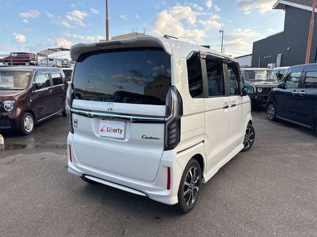 ホンダ Ｎ　ＢＯＸ カスタム ６６０ Ｇ Ｌ ホンダセンシング R1年 (近畿) 99