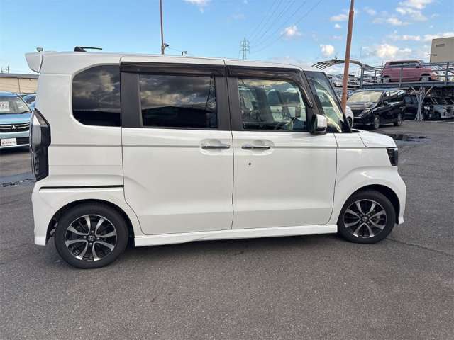 ホンダ Ｎ　ＢＯＸ カスタム ６６０ Ｇ Ｌ ホンダセンシング R1年 (近畿) 99