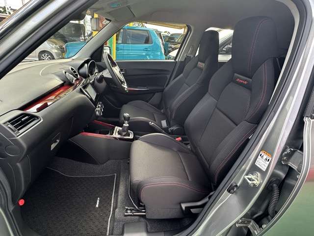 スズキ スイフト スポーツ １．４ R6年 () 99